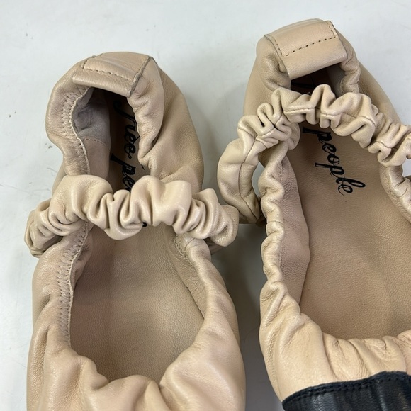 Free People Flats 6.5 foldable tan black Mary Jane cap toe leather - Picture 5 of 11